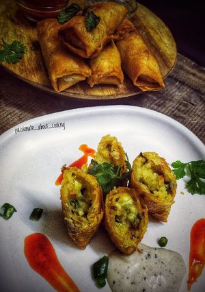 চীজি পনির স্প্রিং রোল(Cheesy paneer Spring roll Recipe in Bengal রেসিপির প্রধান ছবি