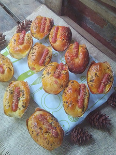 Foto resep Roti Sosis Or Sausage Bread Or Sausage Buns TANPA ULEN