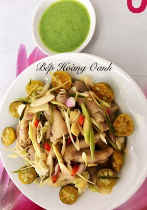 Hình của món Chân Gà Ngâm Sả Tắc.