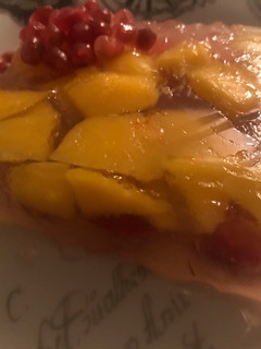 Una foto de Gelatina con frambuesa y mango