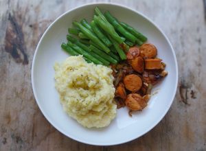 Foto resep Mashed potato dengan sosis pedas dan buncis