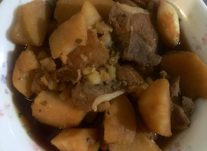 便當菜～馬鈴薯燉肉🥔（這次用米酒，好好吃😋） 的食譜成品照片