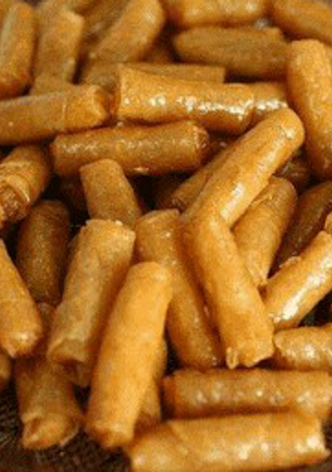 Una foto de Rollitos de almendras "receta de dulces de Ramadán"