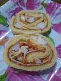 Pionono con kanikama, salsa golf y zanahoria