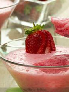 Una foto de Mousse de fresas