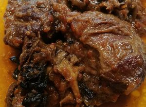 Foto principal de Galtes amb bolets i vi ranci 🐷