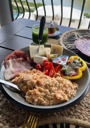 A picture of Menemen.