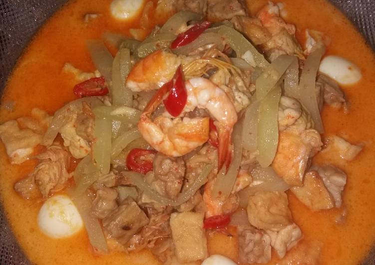 Sambal goreng labu siam dan kawan2 ny..ππ