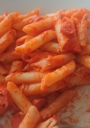 Una foto de Pasta con salchichas