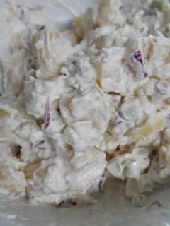 Una foto de Ensalada de papas con crema agria