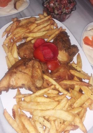صورة لوصفة دجاج بروستد مع البطاطا المقليه 😋