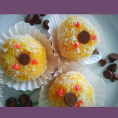 A picture of Mango Coconut Ladu.