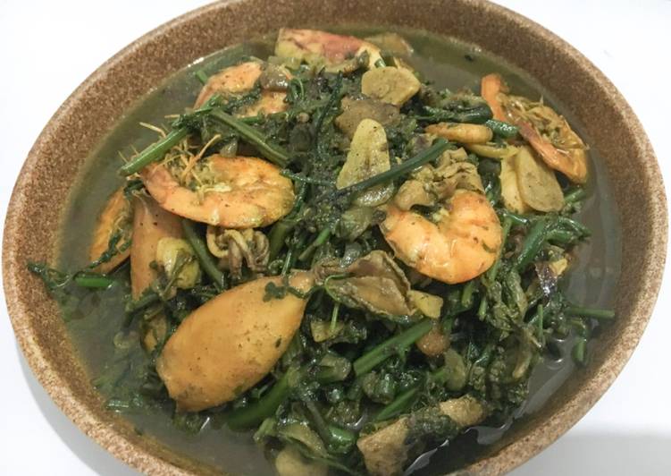 Langkah Mudah untuk Menyiapkan Paku Seafood Khas Lombok Ala Falih yang Bisa Manjain Lidah