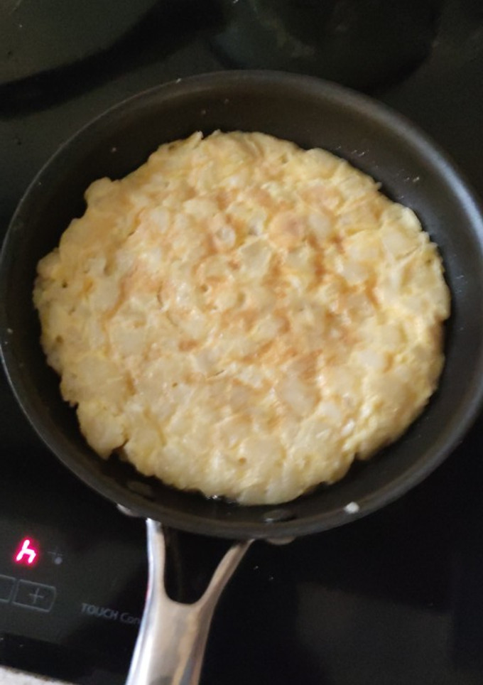 Una foto de Tortilla de patatas "Barata"