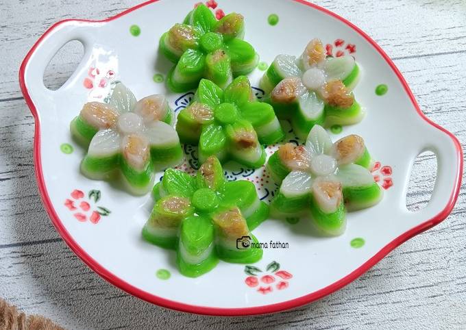 Resep Nagasari pisang lapis pandan oleh Mama fathan - Cookpad