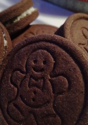 Kakaós keksz kókuszos töltelékkel recept fotója