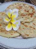 Roti Canai Isi Kari Ayam