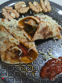 વોલનટ વેજીટેબલ રોલ (Walnut Vegetable Roll Recipe In Gujarati) રેસીપી મુખ્ય ફોટો