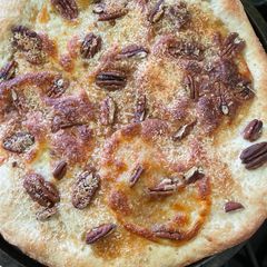 A picture of Easy breakfast pizza.