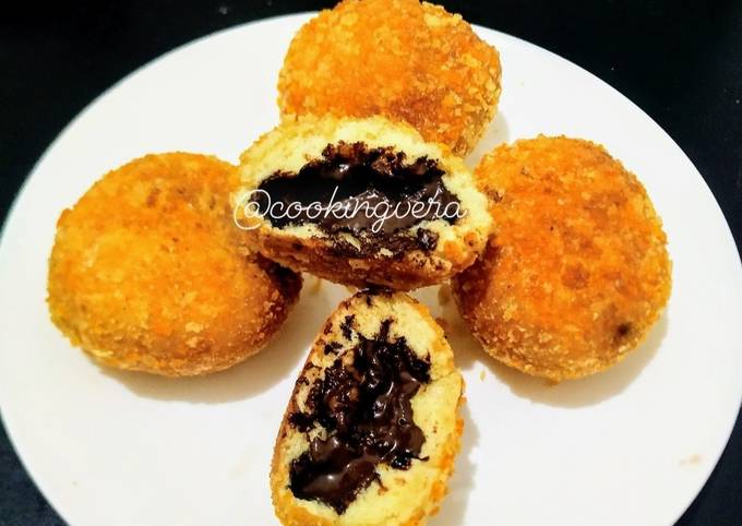 Standar Resep  buat Roti Goreng Coklat Lumer yang spesial