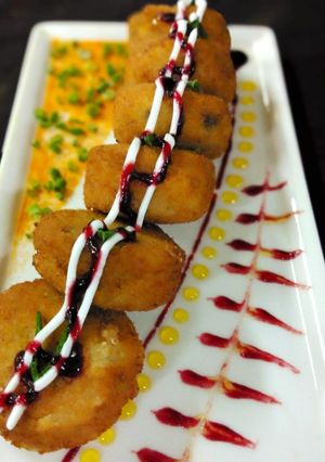 A picture of Crispy cheese chicken fusion salami.
