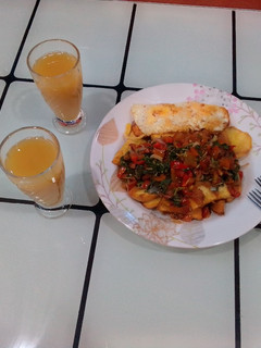 A picture of Sweet potatoes with spinach sauce and poached eggs.