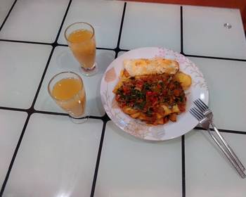 Easy Fast Cooking Sweet potatoes with spinach sauce and poached eggs Delicious Perfect