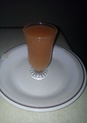 A picture of Pineapple and watermelon drink.