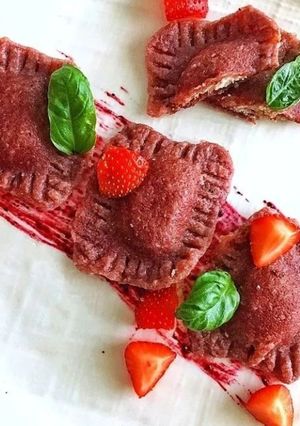 A picture of Beetroot Dumpling.