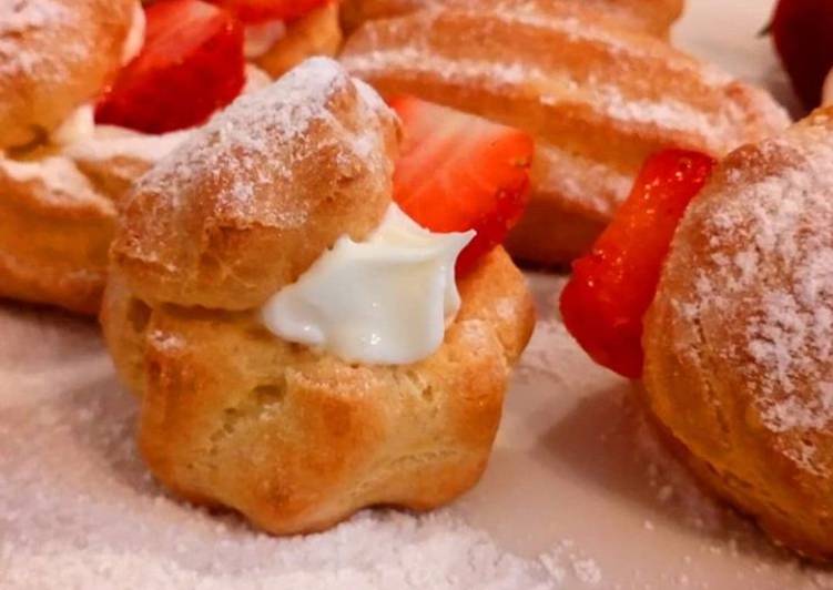 Strawberry cream puffs