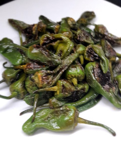 Una foto de Pimiento del padrón a la plancha