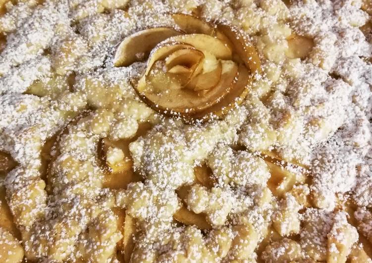 Sbriciolona con crema al limone e mele