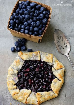A picture of Easy Blueberry Crostata.