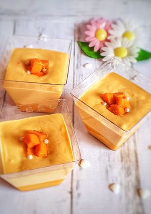 A picture of Mango mousse.