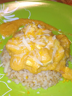 Una foto de Tofu con salsa de calabaza al curry