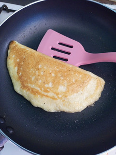 Una foto de Omelette de queso cheddar y orégano
