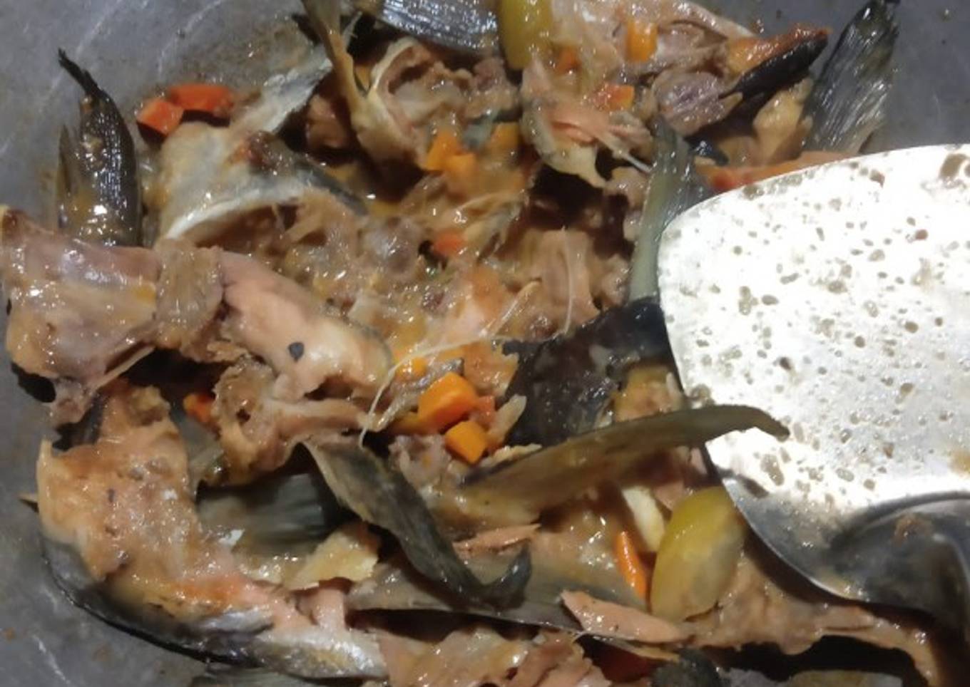 Tetelan Leher Salmon