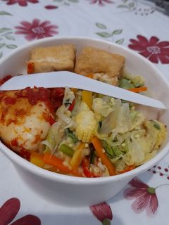 Foto resep Rice bowl tumis sayur, tahu dan sambal telur