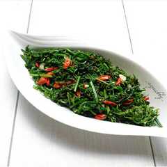 A picture of Tumis Praktis Sayur Pakis.