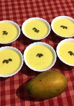 A picture of Mango Flavoured Curd.