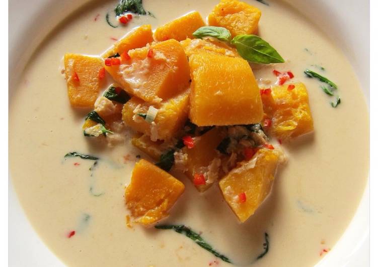 Recipe of Award-winning Thai pumpkin and coconut cream soup