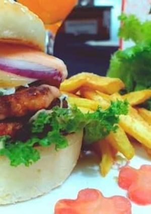 A picture of Chicken burger.