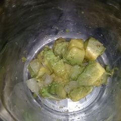 A picture of Avacado Salad.
