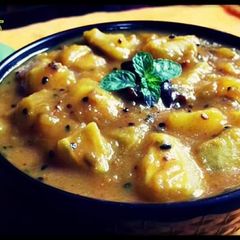 A picture of Khatta Meetha Kachche Aam Ki Launji.