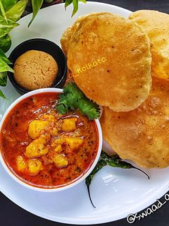টমেটো আলু কারি(Tomato aloo curry recipe in bengali) রেসিপির প্রধান ছবি