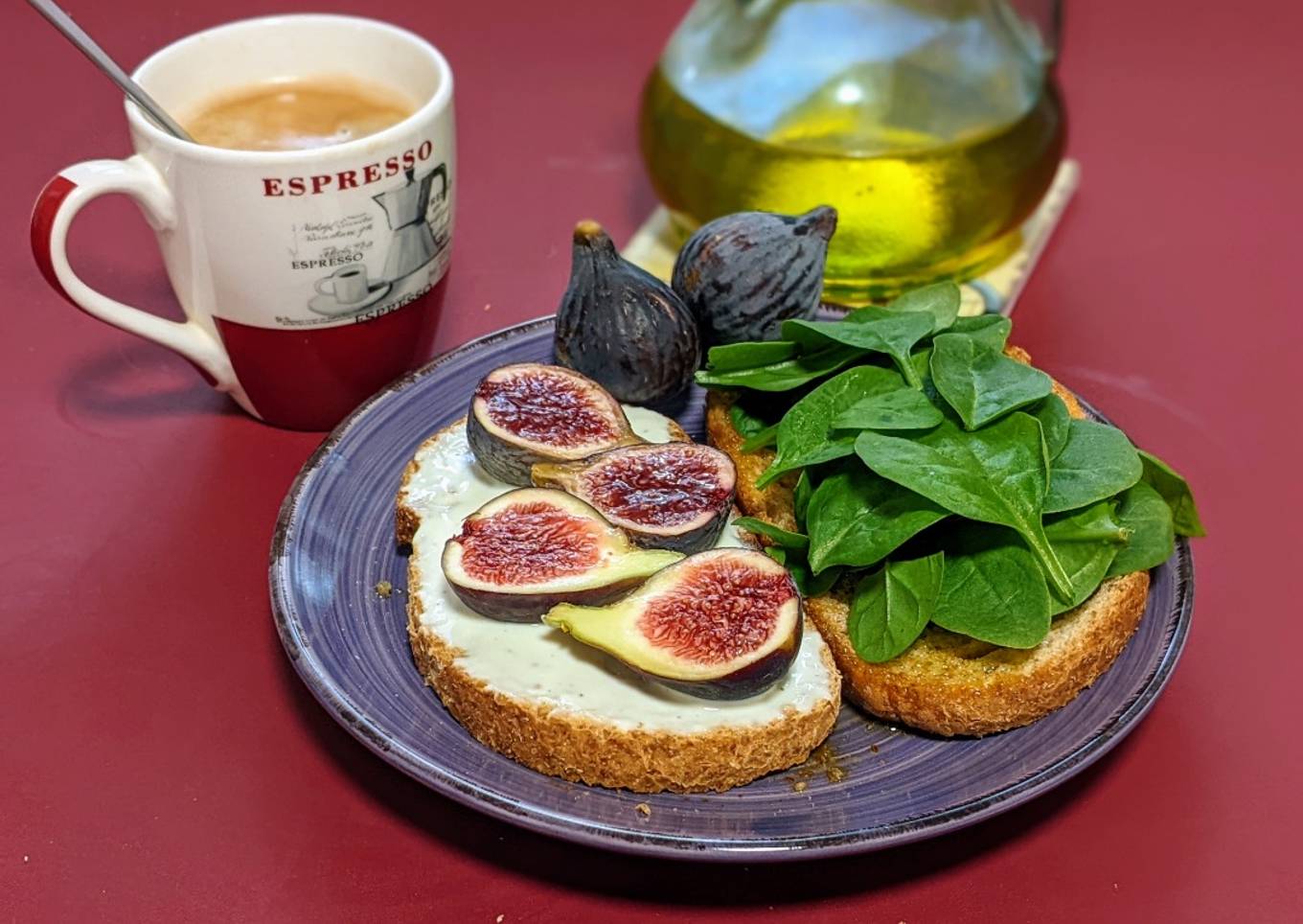 Sándwich de queso con higos