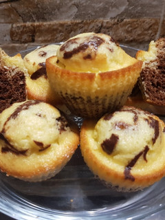 Una foto de Muffins de naranja y chocolate muy fáciles