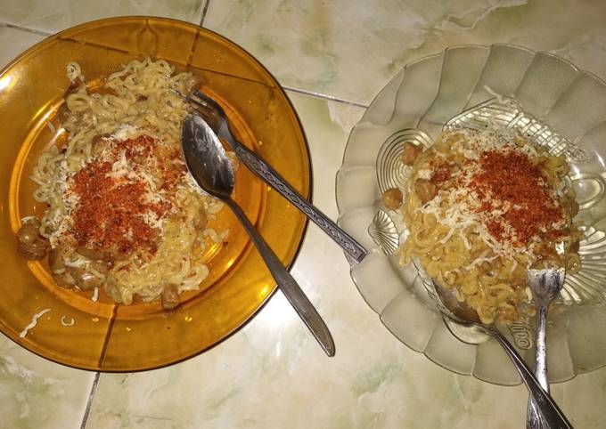 Mie Instan Carbonara