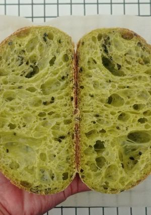 Foto resep Pandan Biji Wijen Hitam Sourdough Bread