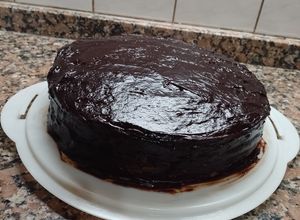 Una foto de Crema de chocolate para relleno y cobertura de tortas (tipo ganache)